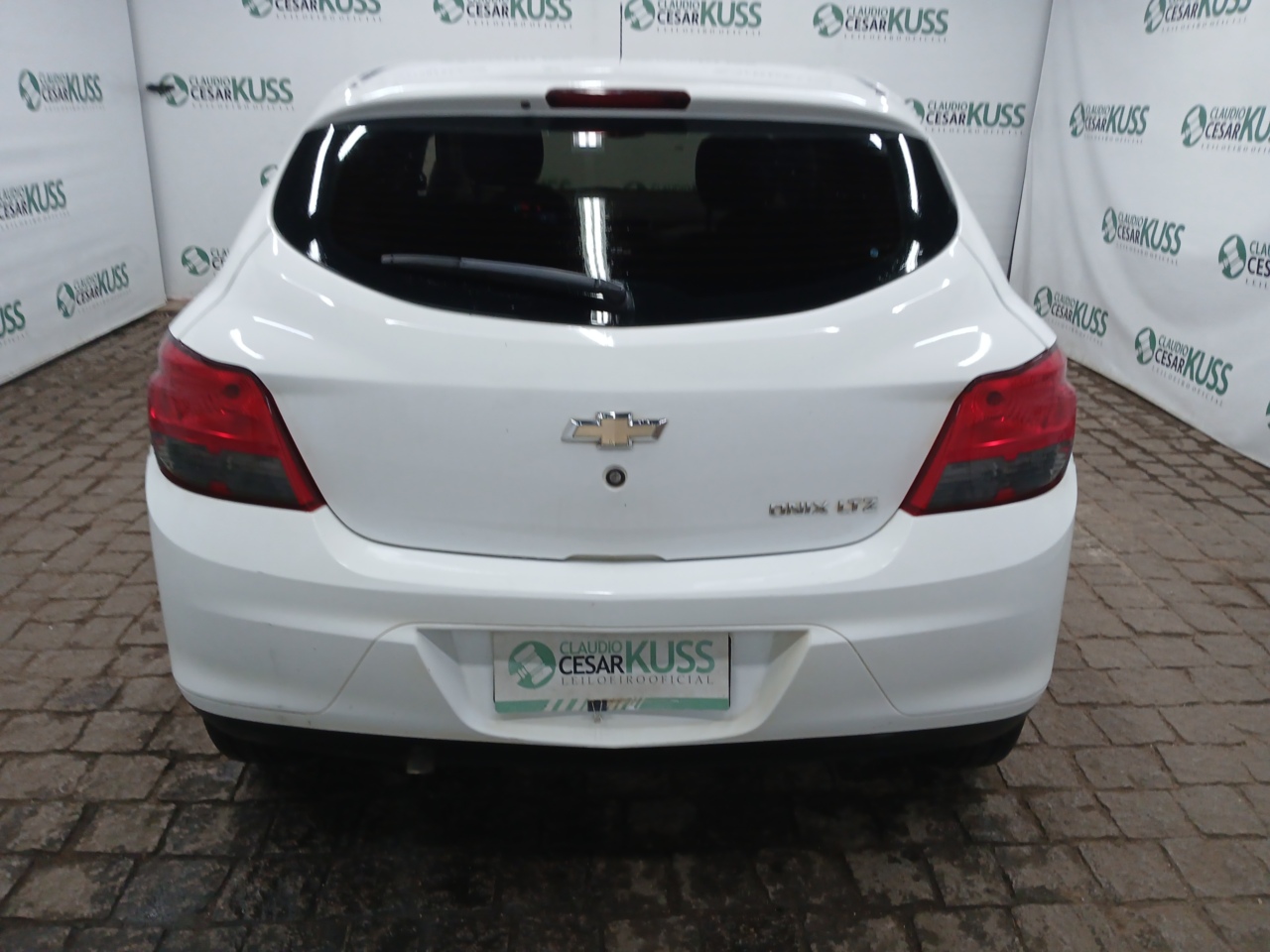 CHEVROLET/ONIX 1.4 AT LTZ — foto 8 de 8