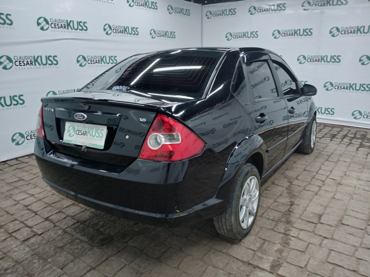 FORD/FIESTA SEDAN 1.6 FLEX — foto 3 de 8