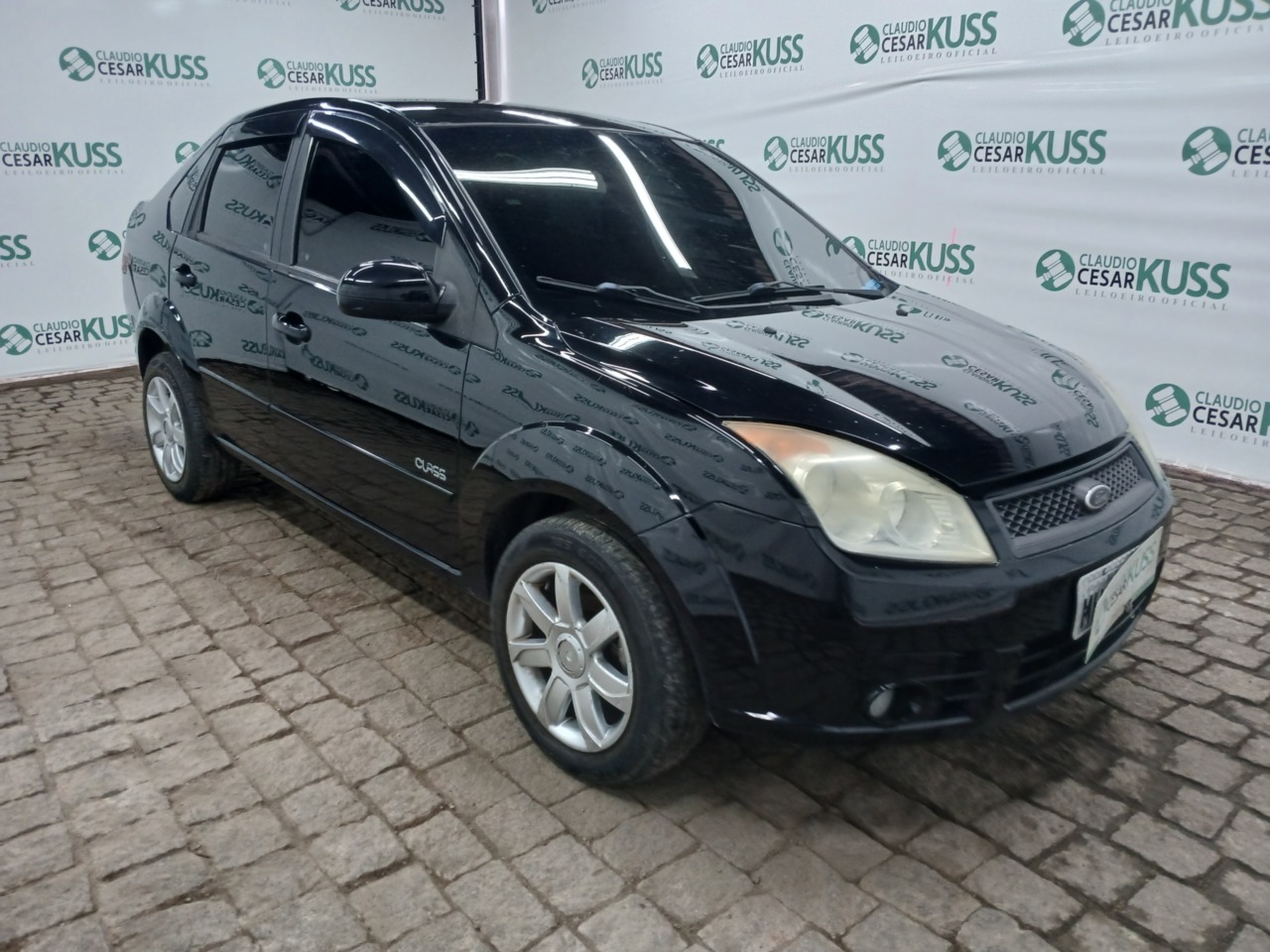 FORD/FIESTA SEDAN 1.6 FLEX — foto 4 de 8