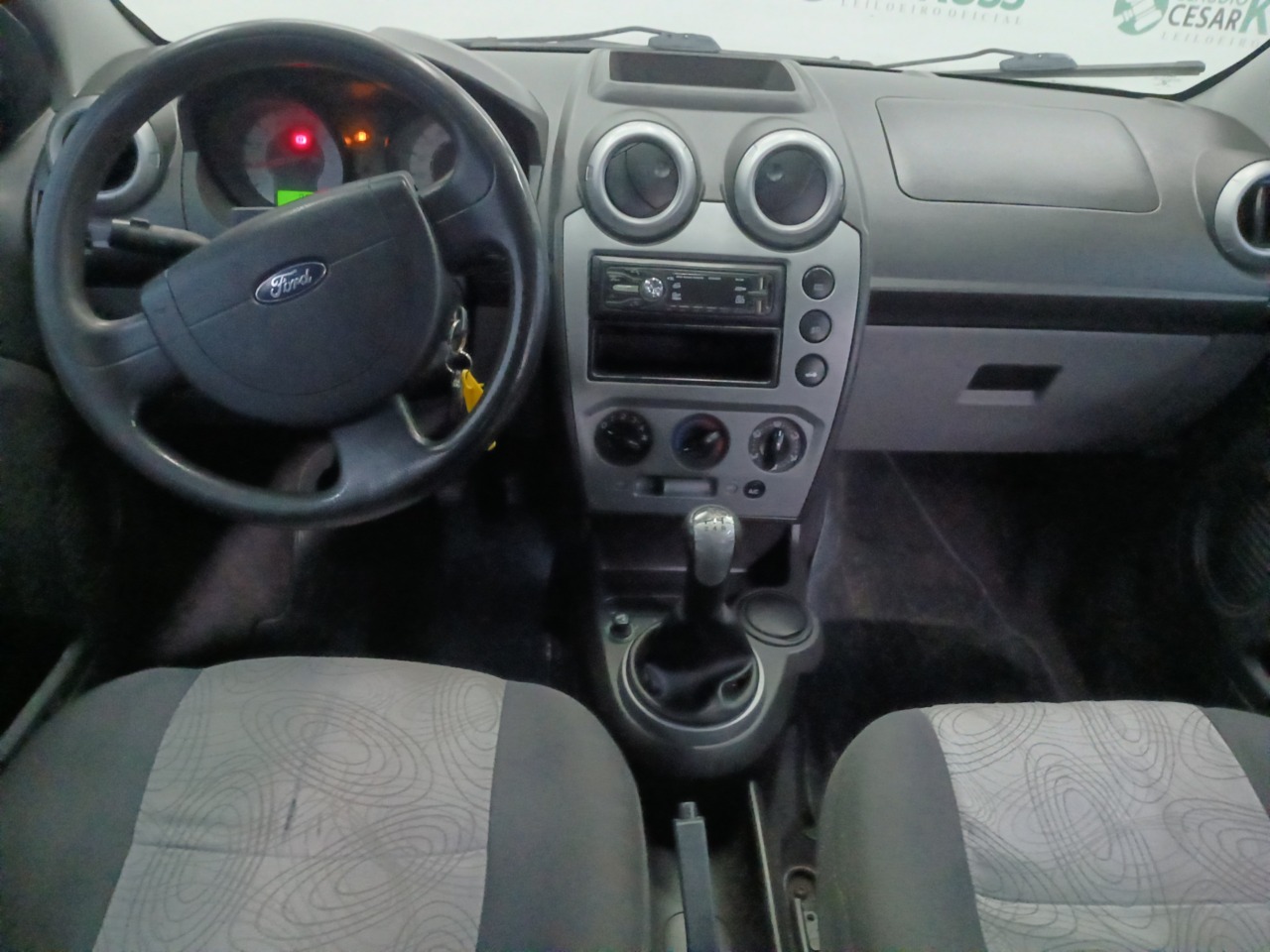 FORD/FIESTA SEDAN 1.6 FLEX — foto 5 de 8