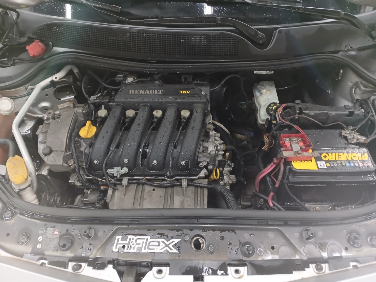 RENAULT/MEGANE GT DYN 16 — foto 6 de 8