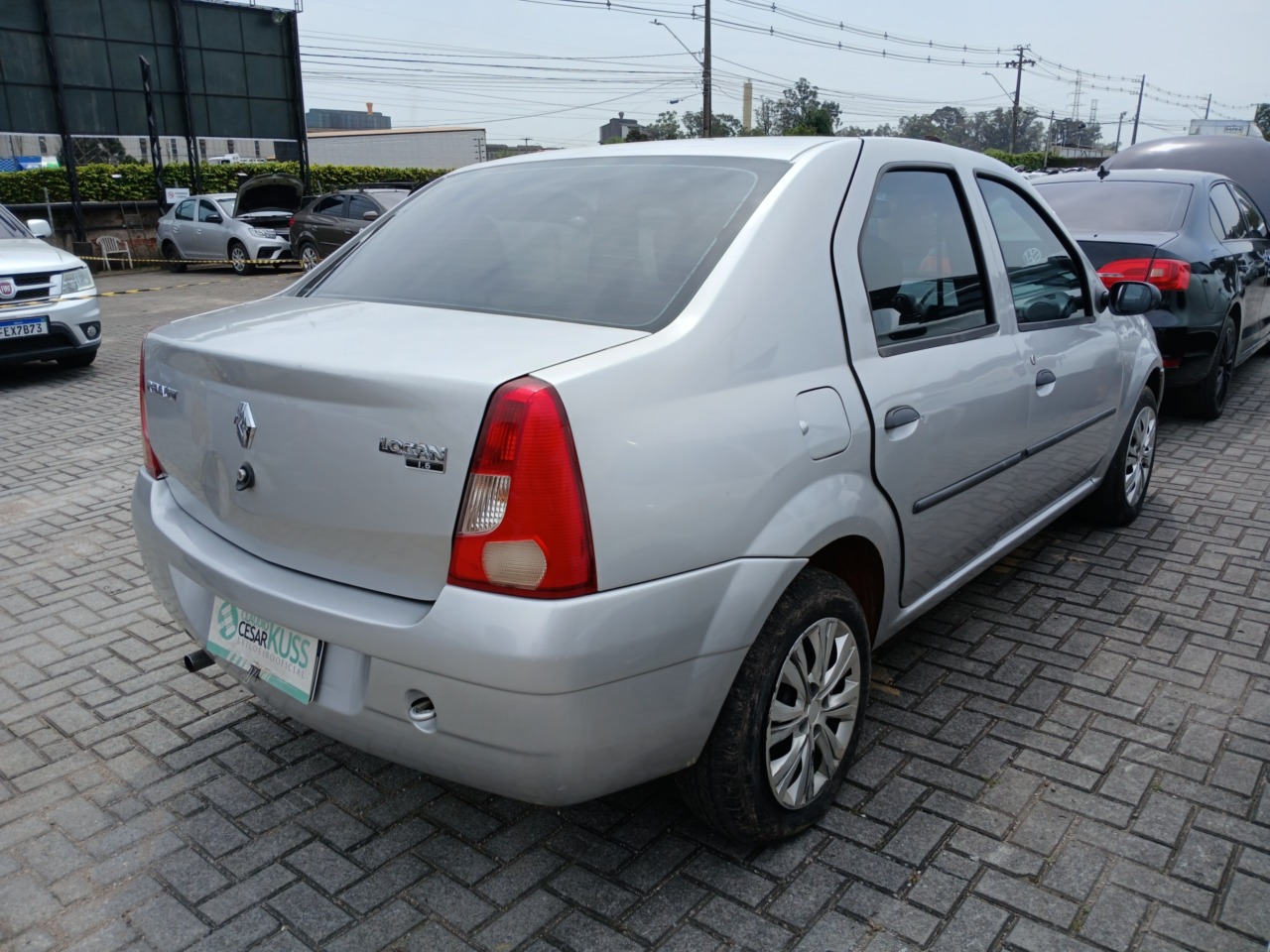 RENAULT/LOGAN EXP 16 — foto 3 de 8