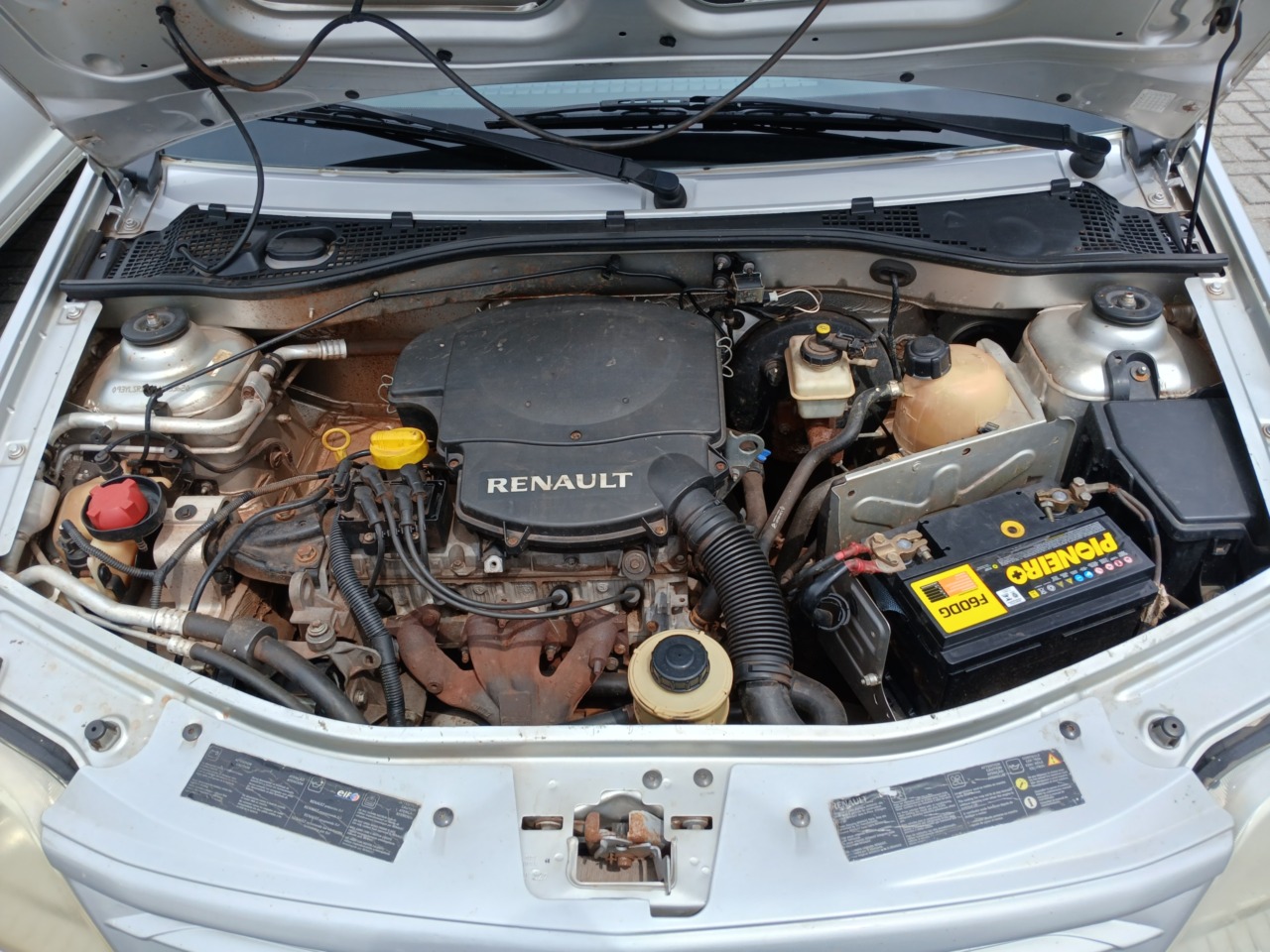 RENAULT/LOGAN EXP 16 — foto 6 de 8