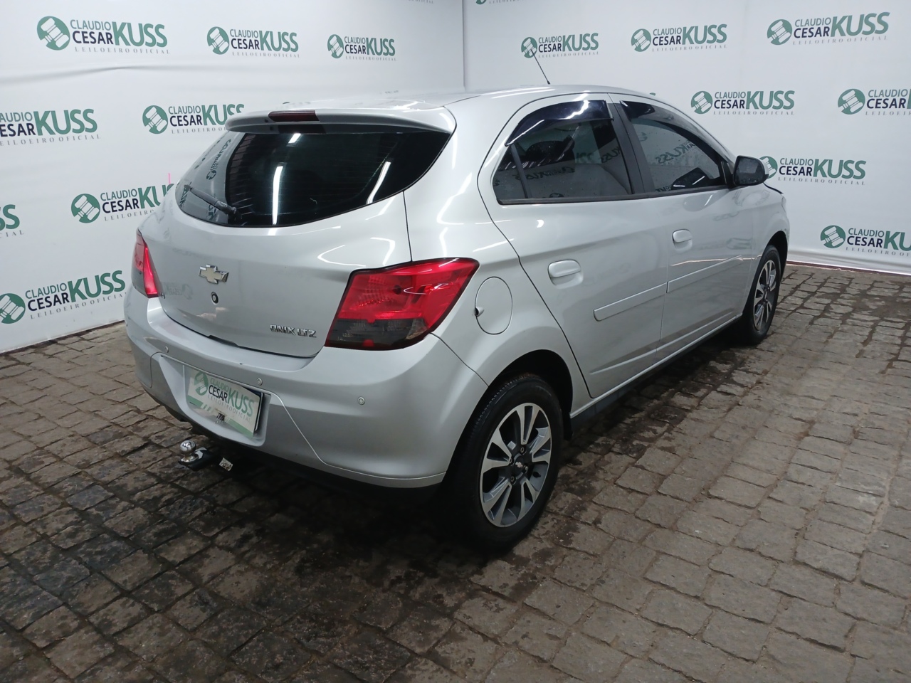 CHEVROLET/ONIX 1.4 MT LTZ — foto 3 de 8