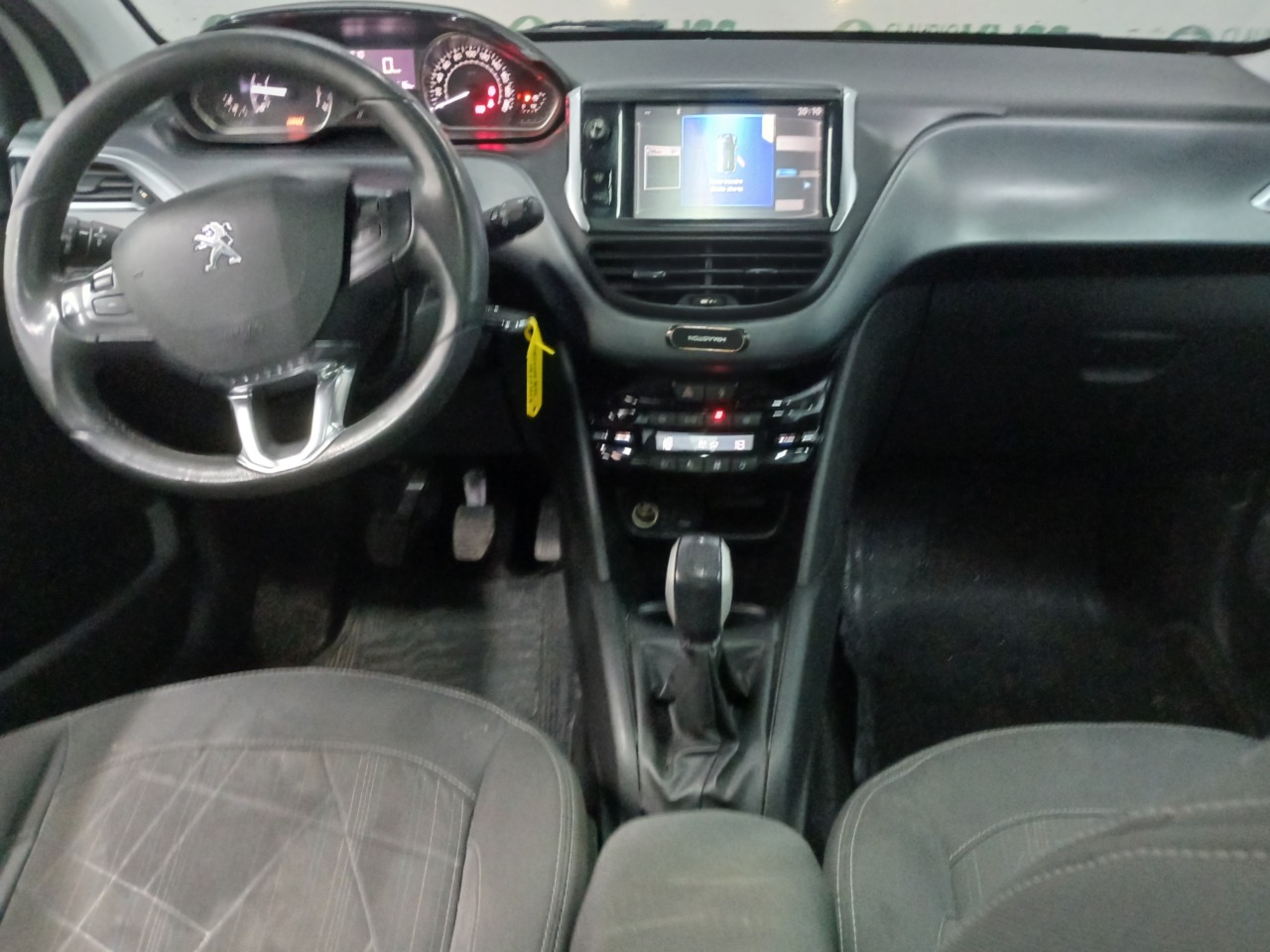 PEUGEOT/208 GRIFFE — foto 5 de 8