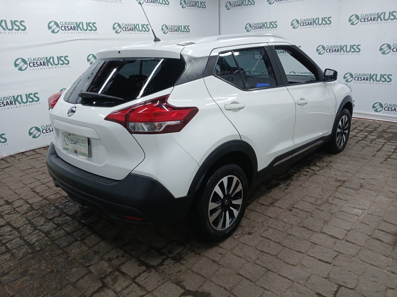 NISSAN/KICKS S DRCT CVT — foto 3 de 8