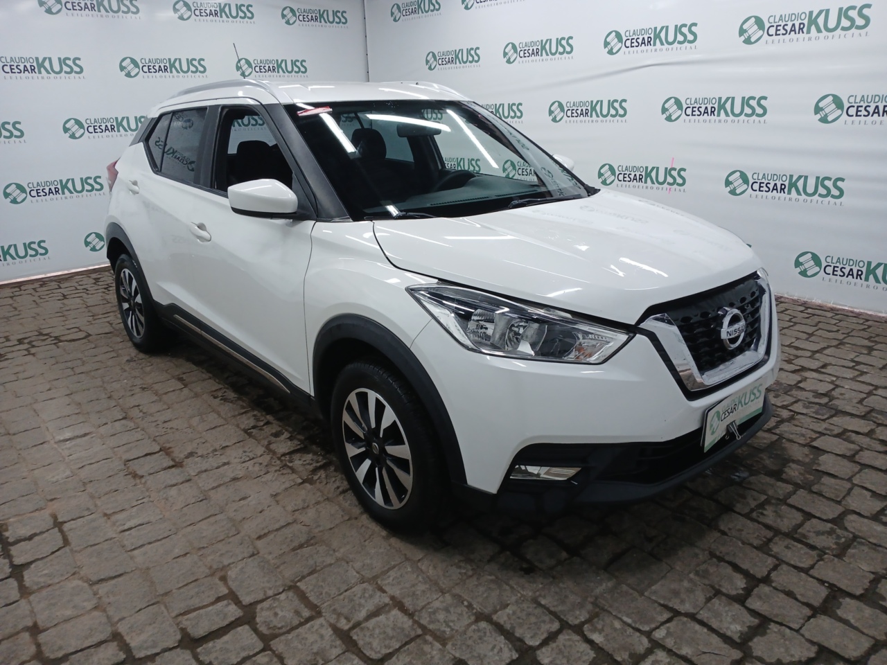 NISSAN/KICKS S DRCT CVT — foto 4 de 8