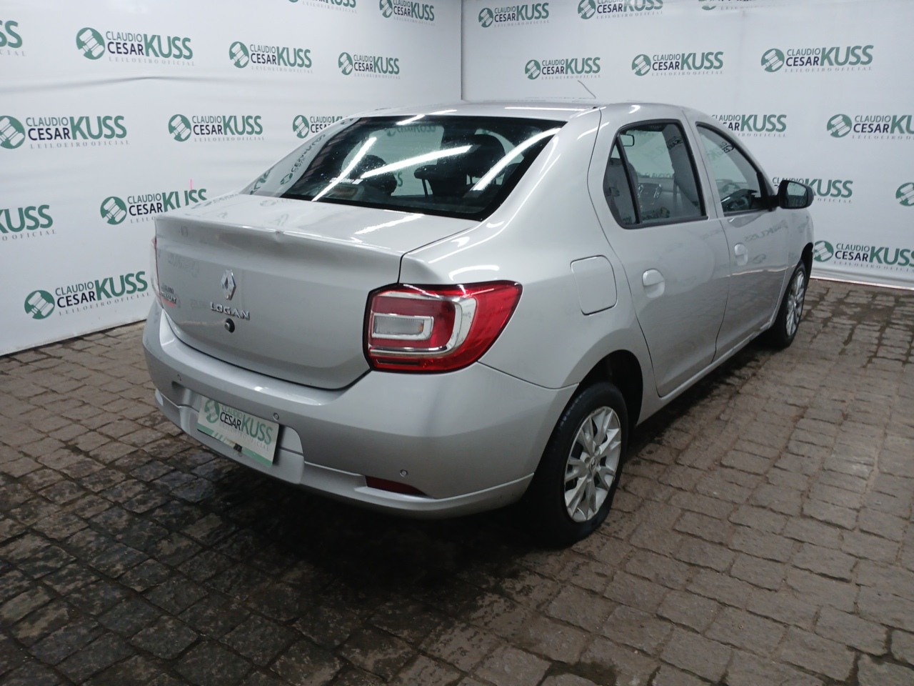 RENAULT/LOGAN ZEN 10 MT — foto 3 de 8