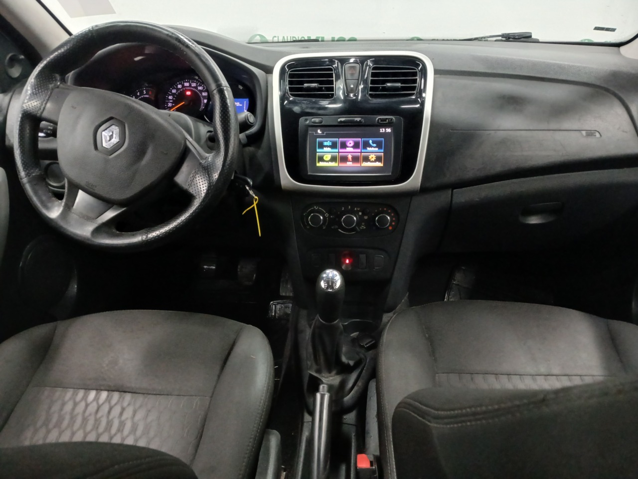 RENAULT/SANDERO EXPR 10 — foto 5 de 8